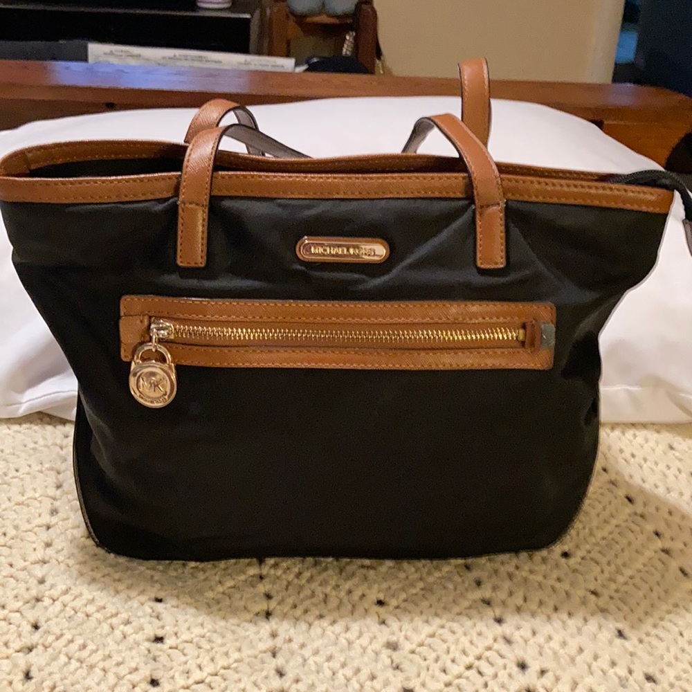 Michael Kors Vegan Nylon Tote/Shoulder Bag!